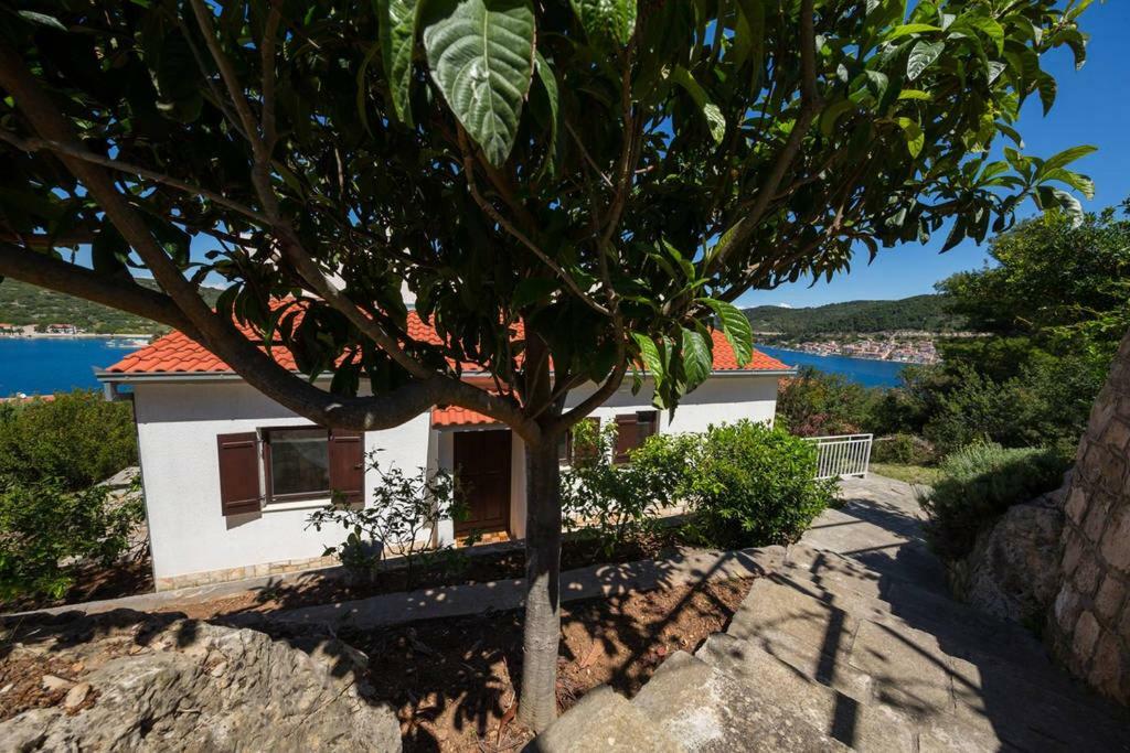 Ferienwohnung Luceissa Vis Exterior foto